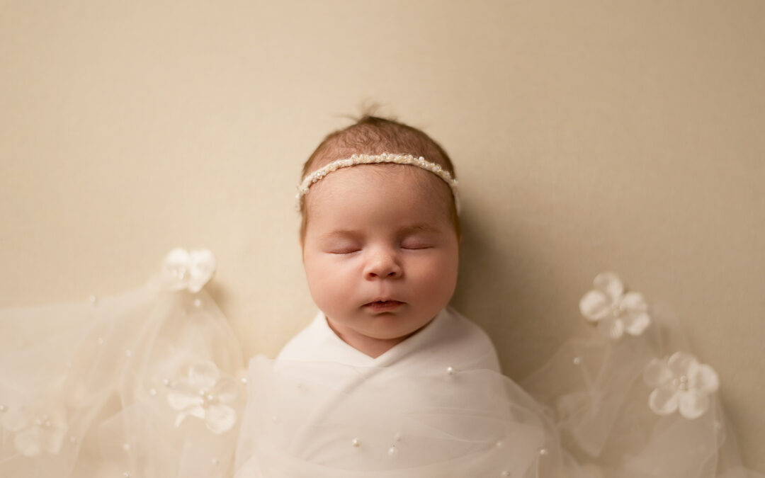 Why a Family Heirloom Make a Newborn Photography Shoot Unique